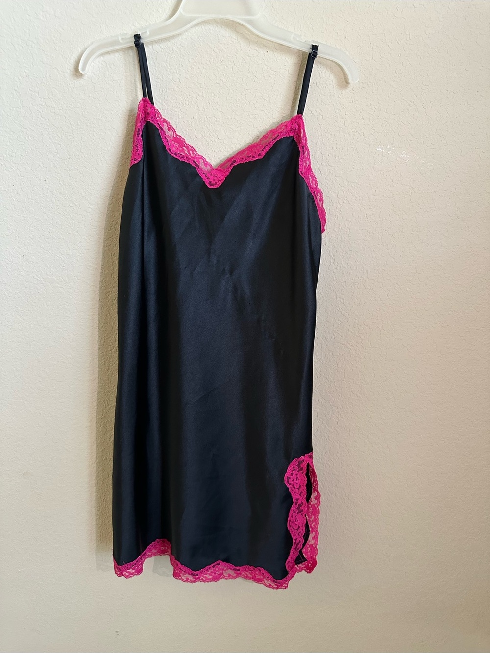 Vtg Y2K Victoria's Secret Black Satin & Hot Pink Lace Slit Slip Dress June 2004